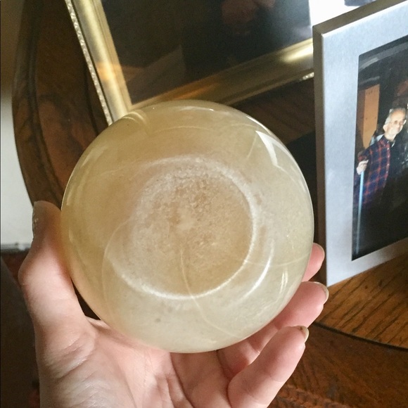 Zen Cream Marble-like Glass Diffuser Vase - Picture 3 of 3